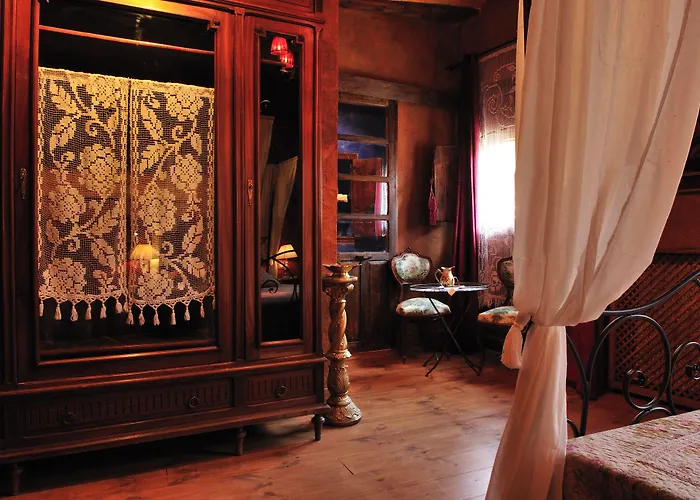 Moradas Del Temple Mirambel (Aragon)